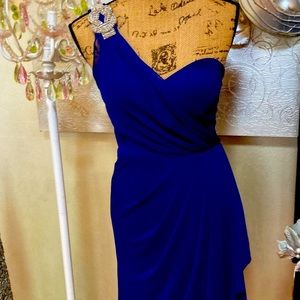 Gorgeous dress by XSCAPE one strap